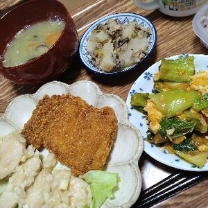 チンゲン菜と鶏肉たまごのオイスターチリソース炒め